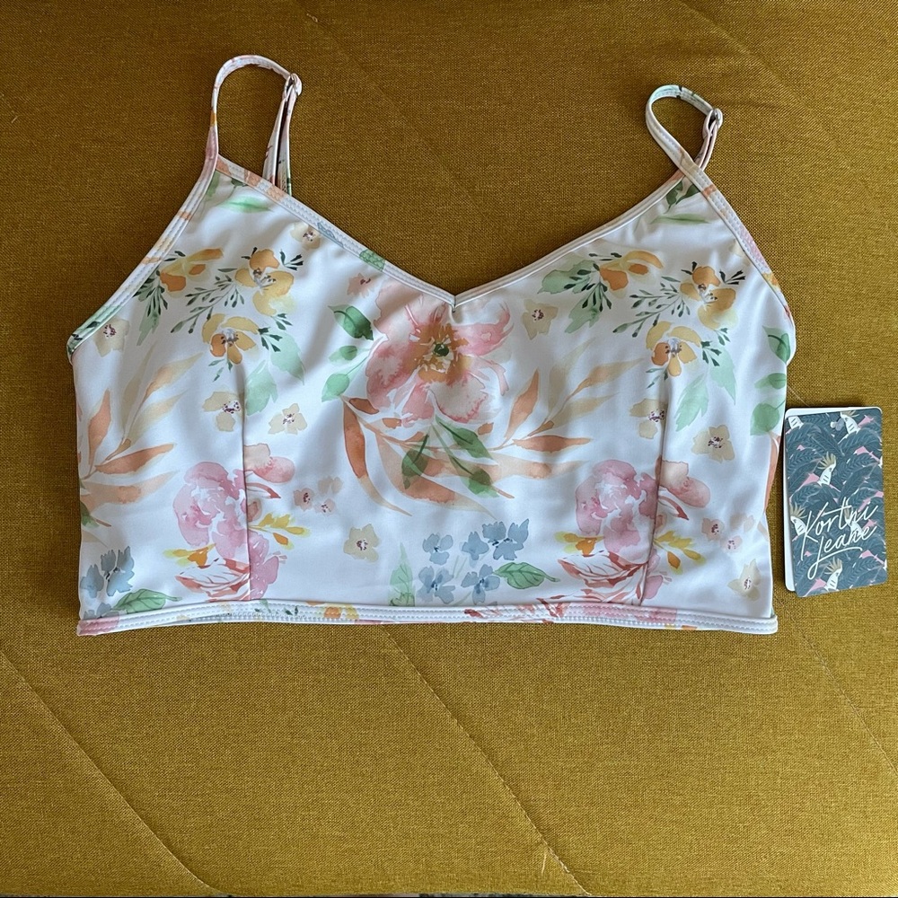 Kortni Jean Celeste Floral 2.0 NWT Large V’d Crop Swim Top